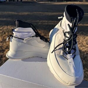 Canada Goose Women’s Glacier High Trail Sneakers White, women’s size US 8